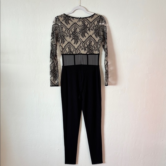 FINAL! NWOT! VENUS Black and Cream Jumpsuit with Elegant Design - Picture 6 of 7
